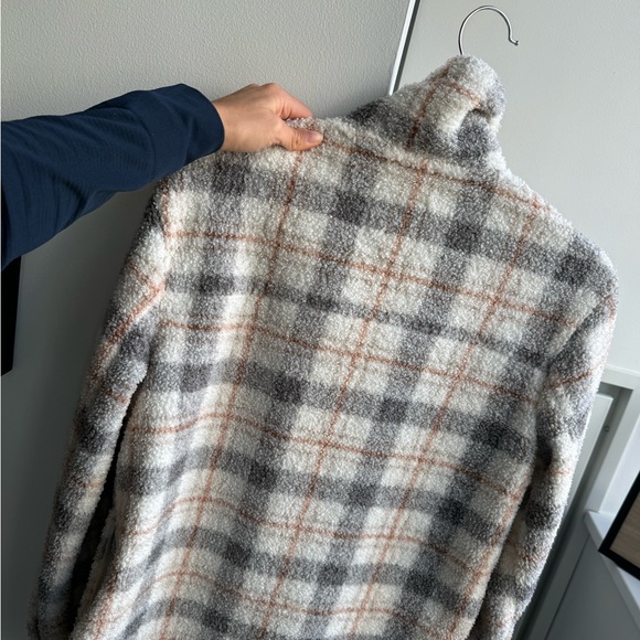 Abercrombie sweater jacket XS - Picture 3 of 3